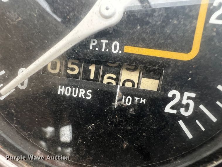 image for item JX9284 Case 1030  tractor