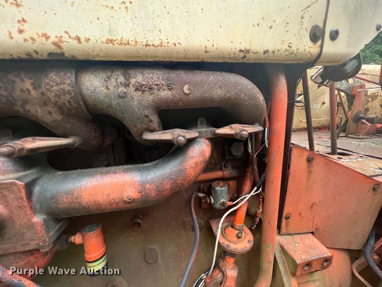 image for item JX9284 Case 1030  tractor