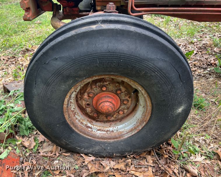 image for item JX9284 Case 1030  tractor