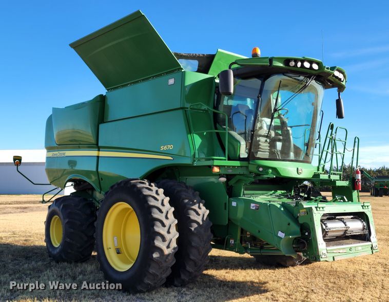 image for item KC9463 2012 John Deere S670  combine