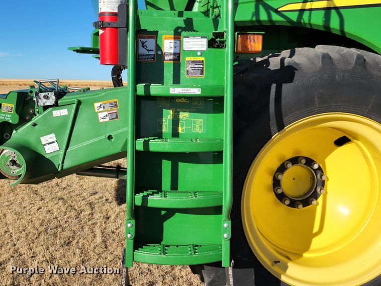 image for item KC9463 2012 John Deere S670  combine