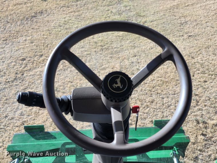 image for item KC9463 2012 John Deere S670  combine