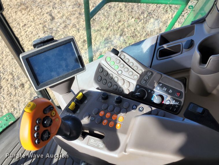 image for item KC9463 2012 John Deere S670  combine