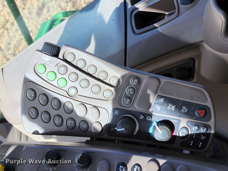 image for item KC9463 2012 John Deere S670  combine