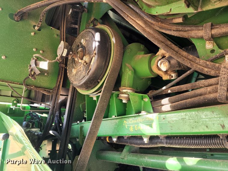 image for item KC9463 2012 John Deere S670  combine