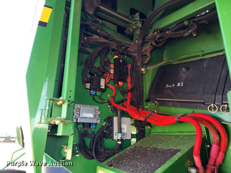 image for item KC9463 2012 John Deere S670  combine