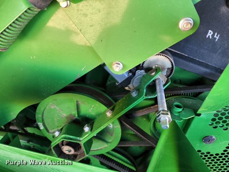 image for item KC9463 2012 John Deere S670  combine