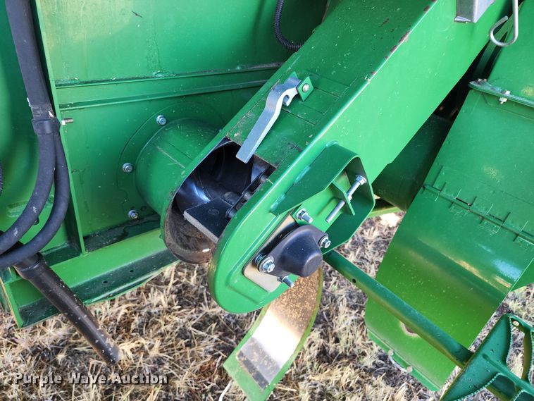 image for item KC9463 2012 John Deere S670  combine