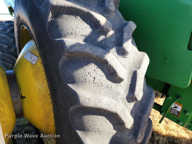 image for item KC9463 2012 John Deere S670  combine