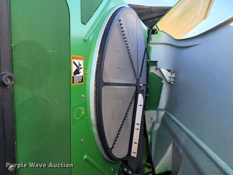 image for item KC9463 2012 John Deere S670  combine