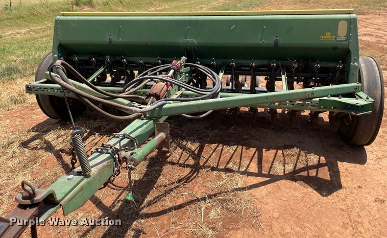 image for item KJ9765 John Deere 8350  grain drill