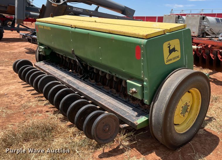 image for item KJ9765 John Deere 8350  grain drill