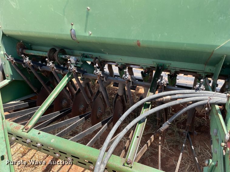 image for item KJ9765 John Deere 8350  grain drill