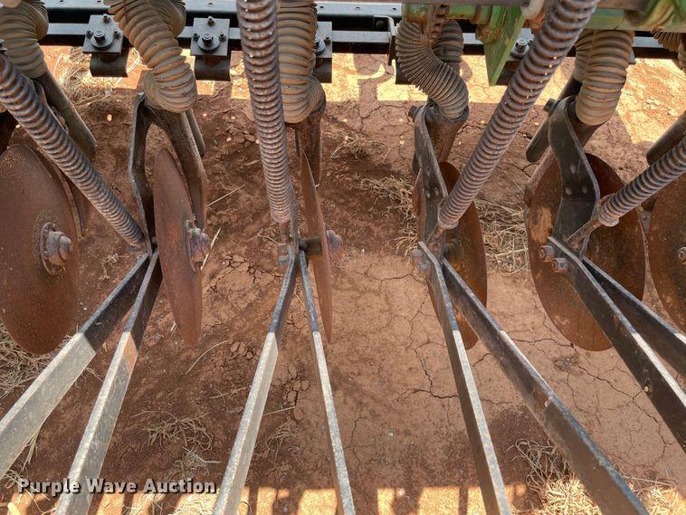 image for item KJ9765 John Deere 8350  grain drill