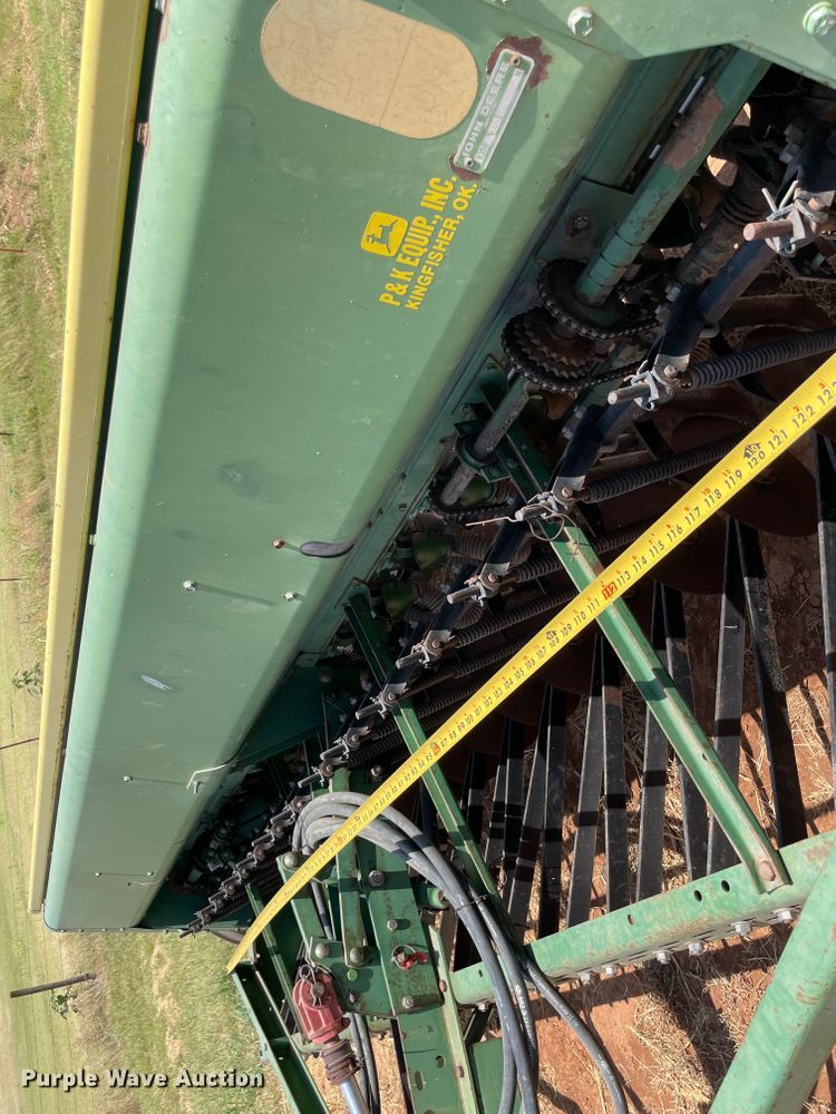 image for item KJ9765 John Deere 8350  grain drill