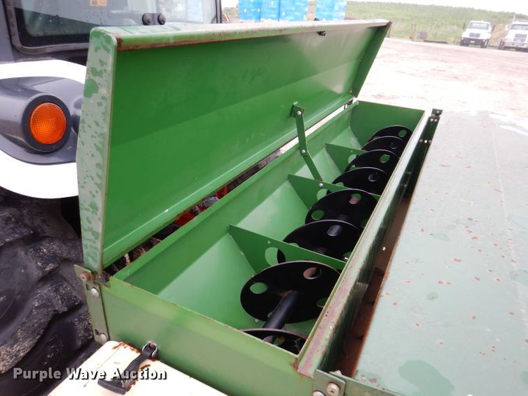 image for item KN9801 2007 Emerge-Plus Greenscape 600  conservation seeder