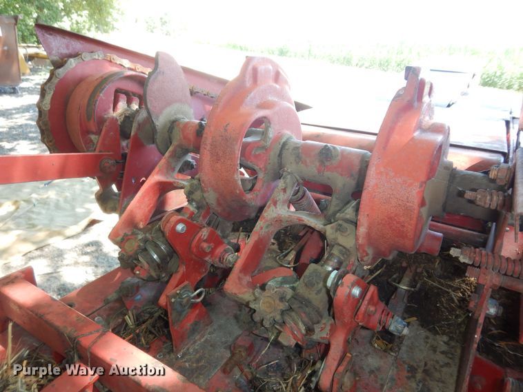 image for item KS9756 New Holland 273  small square baler