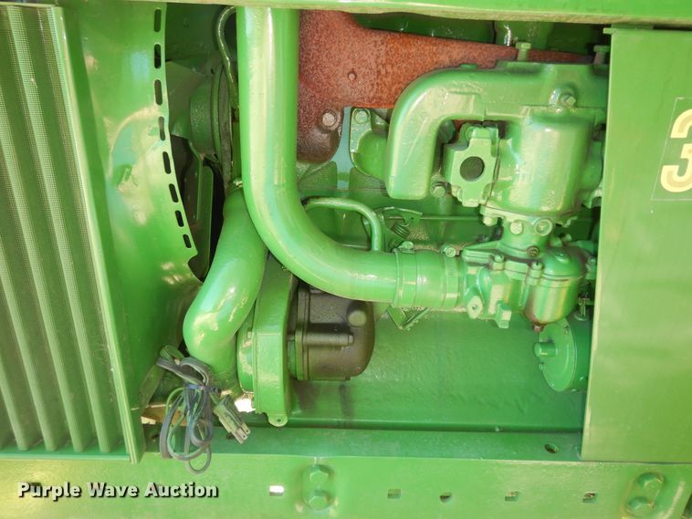 image for item KS9757 John Deere 3010  tractor