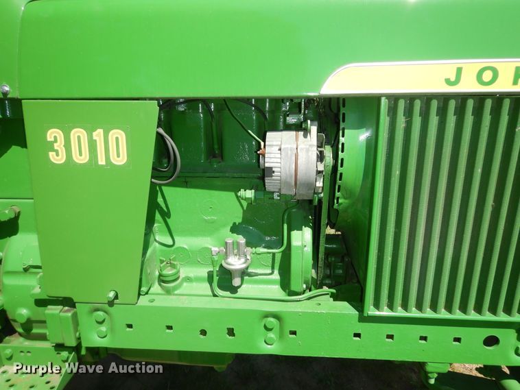 image for item KS9757 John Deere 3010  tractor
