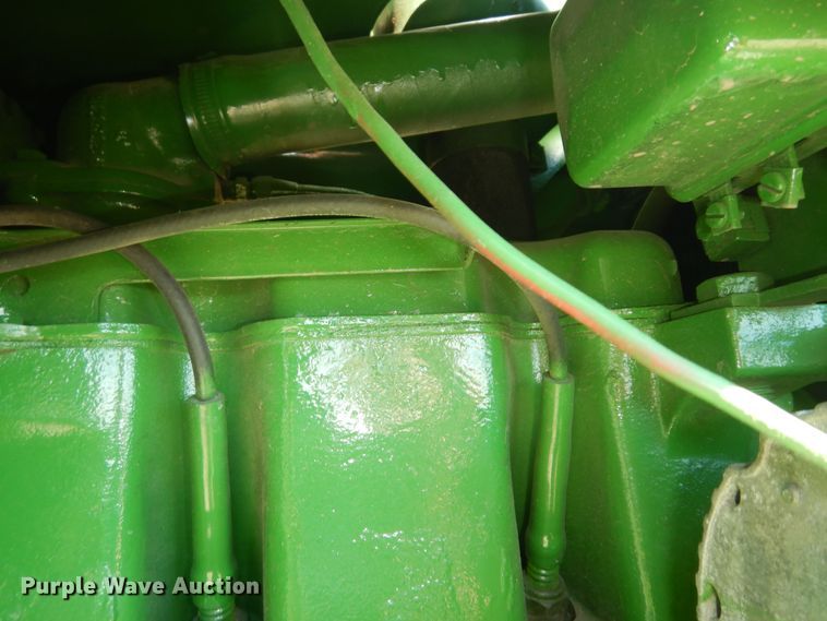 image for item KS9757 John Deere 3010  tractor