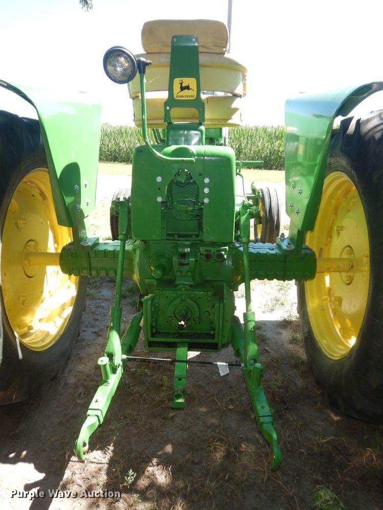 image for item KS9757 John Deere 3010  tractor