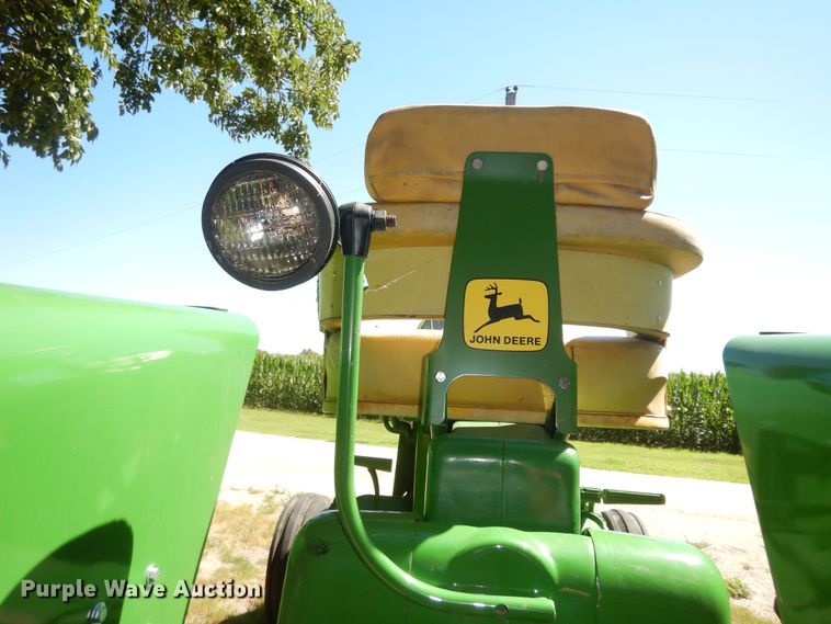image for item KS9757 John Deere 3010  tractor