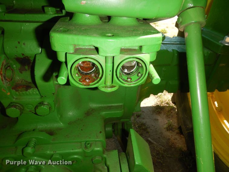 image for item KS9757 John Deere 3010  tractor