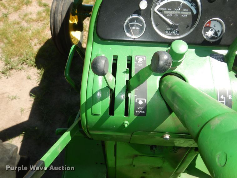 image for item KS9757 John Deere 3010  tractor