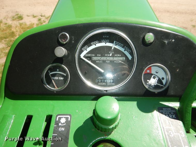 image for item KS9757 John Deere 3010  tractor