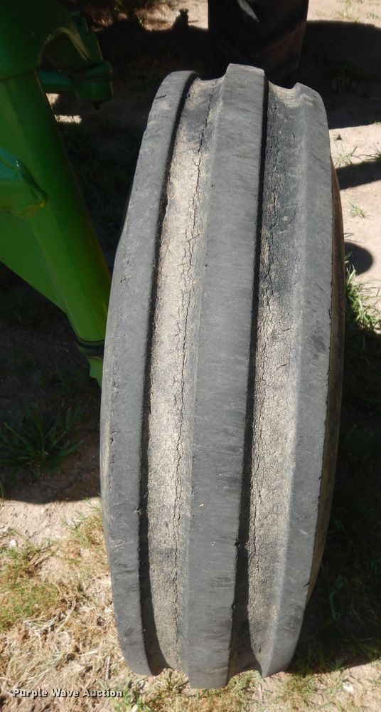 image for item KS9757 John Deere 3010  tractor