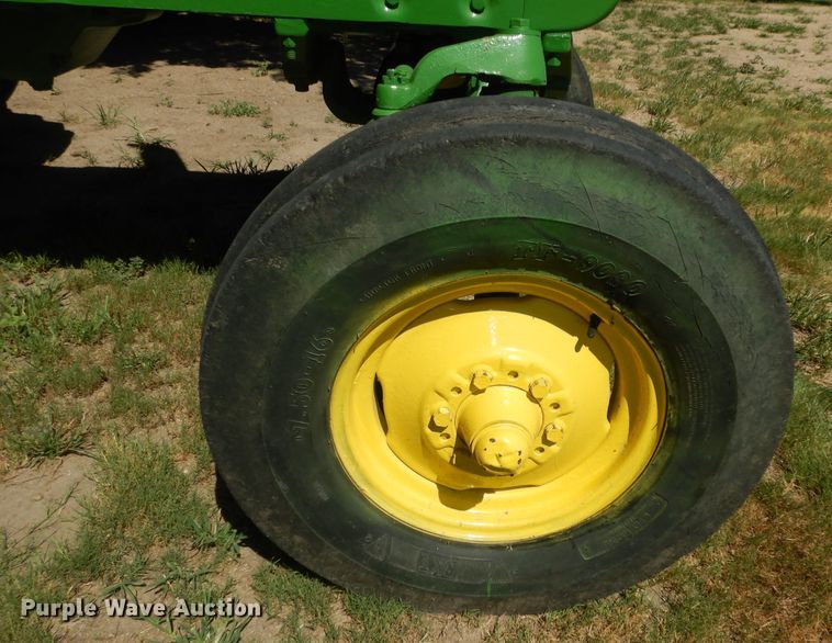 image for item KS9757 John Deere 3010  tractor