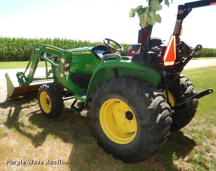 image for item KS9759 2019 John Deere 3032E  MFWD tractor