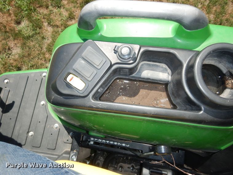 image for item KS9759 2019 John Deere 3032E  MFWD tractor