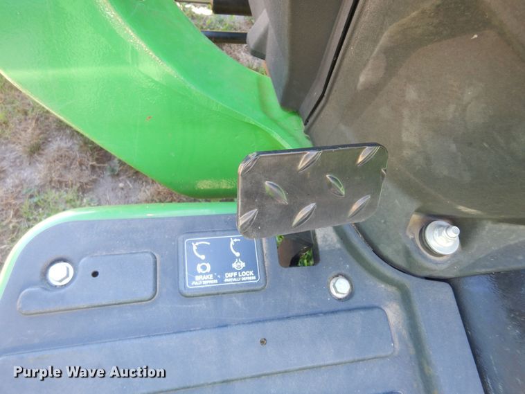 image for item KS9759 2019 John Deere 3032E  MFWD tractor