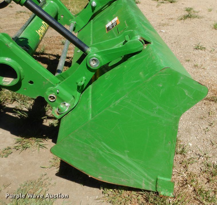 image for item KS9759 2019 John Deere 3032E  MFWD tractor