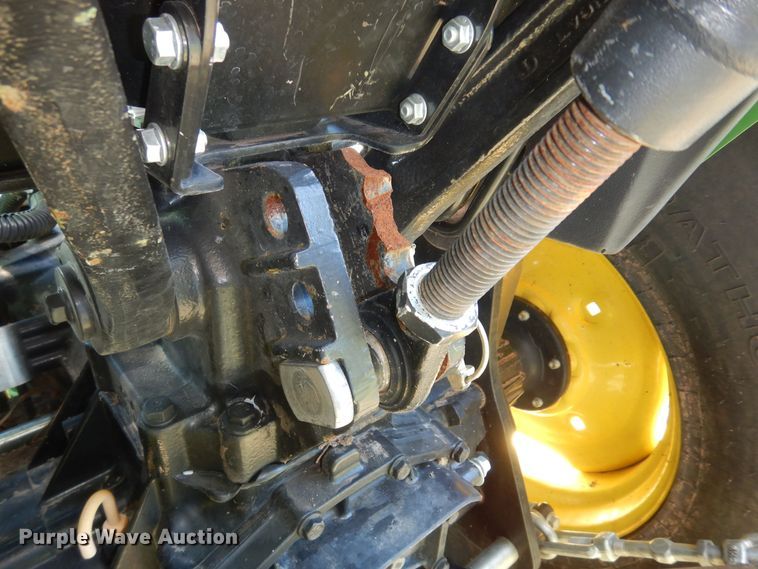 image for item KS9759 2019 John Deere 3032E  MFWD tractor