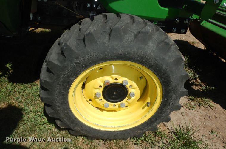 image for item KS9759 2019 John Deere 3032E  MFWD tractor