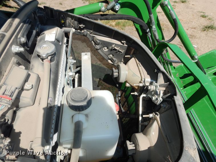 image for item KS9759 2019 John Deere 3032E  MFWD tractor