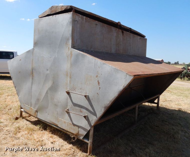 image for item KV9985 (2) livestock feeders