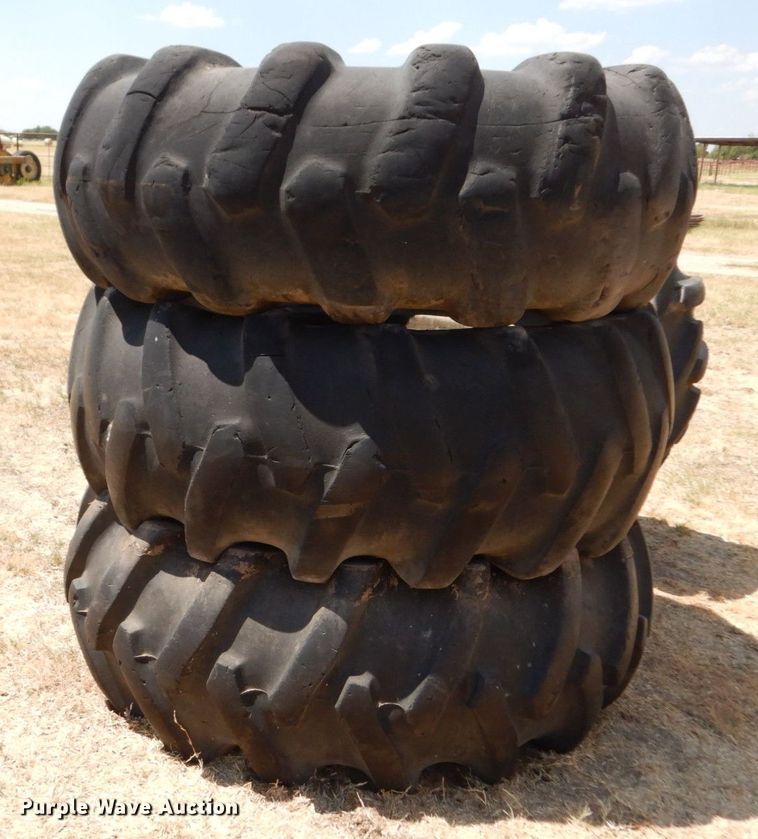 image for item KV9986 (4) 23.1-26 tires