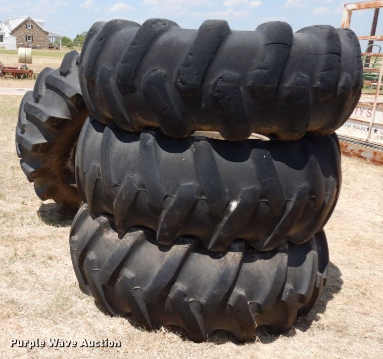 image for item KV9986 (4) 23.1-26 tires