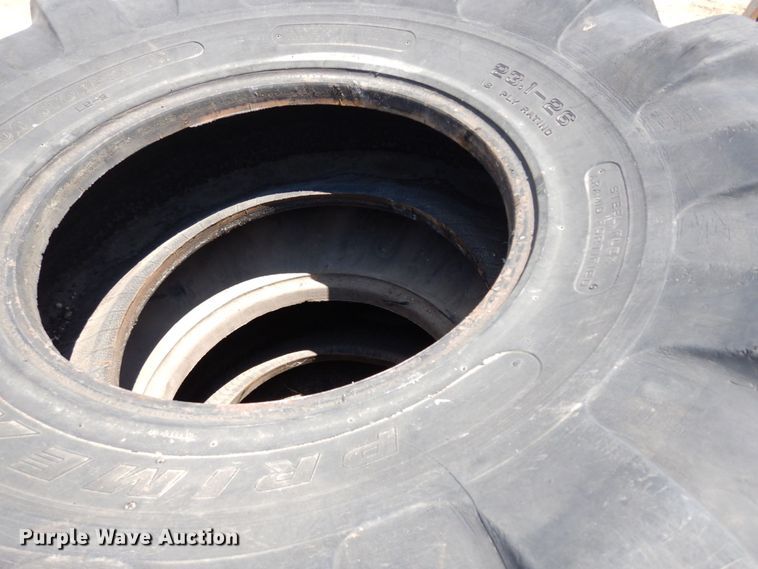 image for item KV9986 (4) 23.1-26 tires