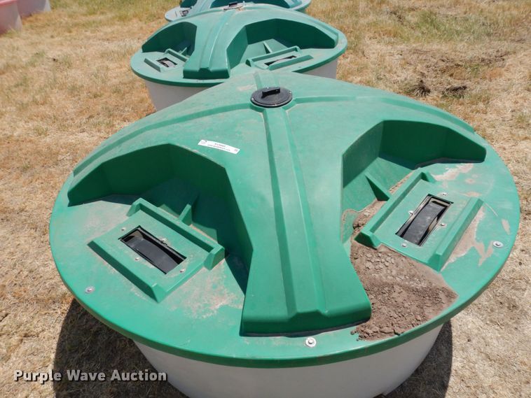 image for item KV9989 (6) liquid feed tanks