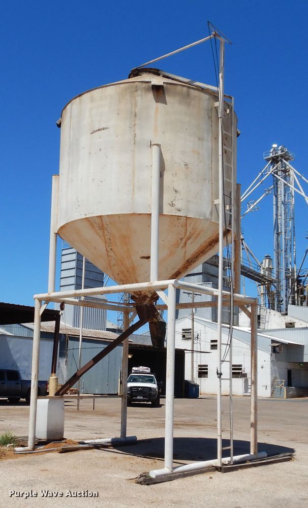 image for item KV9996 Grain bin