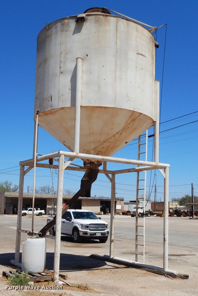 image for item KV9996 Grain bin