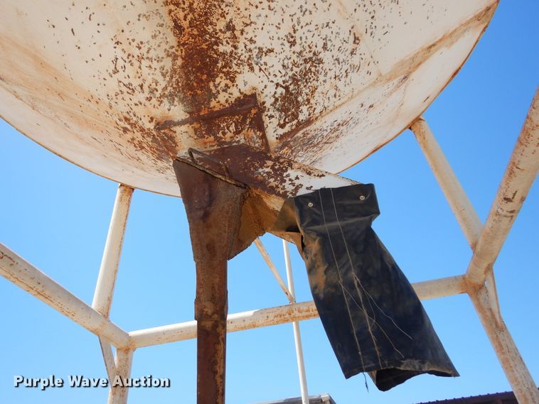 image for item KV9996 Grain bin