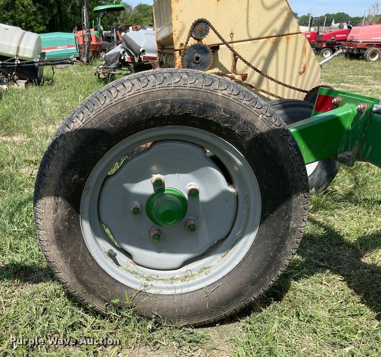 image for item LF9238 Frontier  hay rake
