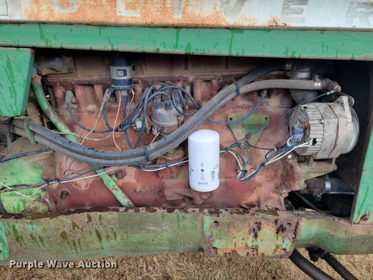 image for item LM9543 Oliver 1650  tractor