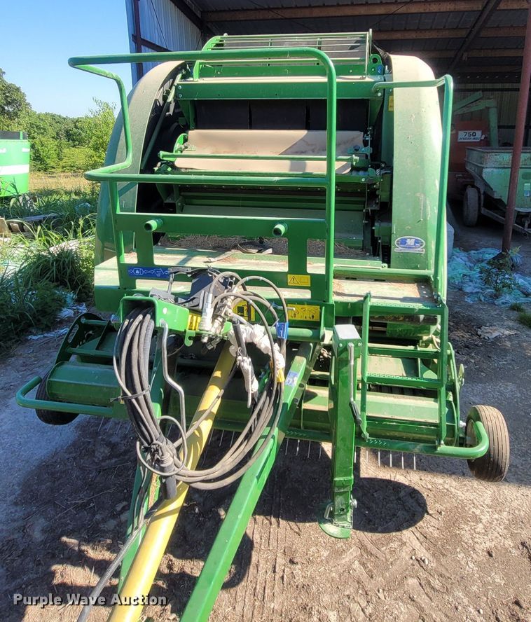 image for item LM9555 2020 Mchale V8950  round baler