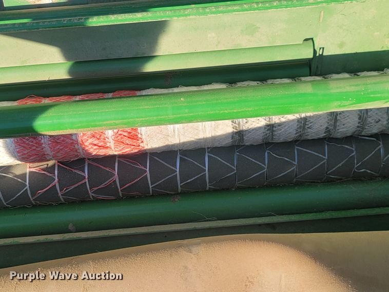 image for item LM9555 2020 Mchale V8950  round baler